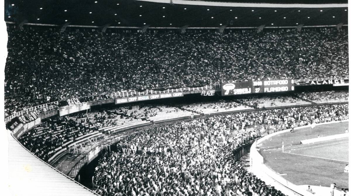 Geral do Maraca: torcedores ficavam de pé na área próxima do campo