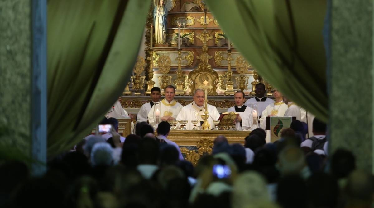 Missa da Paz na Igreja da Penha foi realizada por Cardeal Orani Jo&atilde;o Tempesta