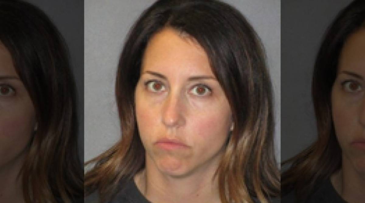 Psicóloga foi presa por suspeitas de manter relações com aluno dentro de sala de aula - Orange County District Attorney's Office / Divulgação