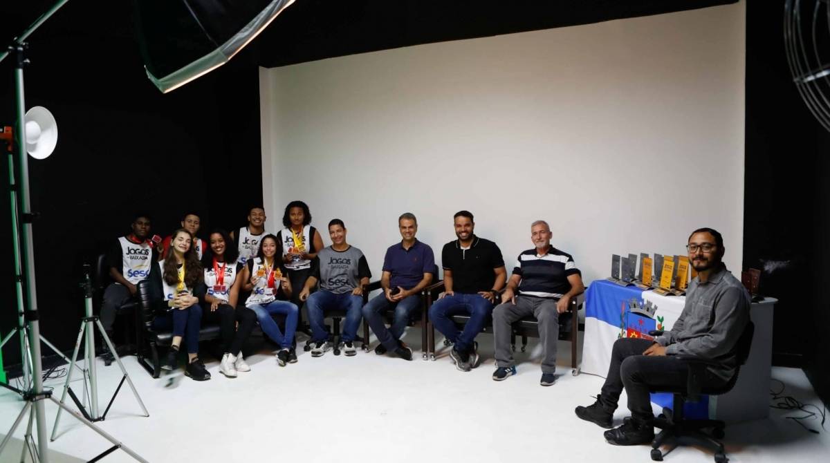 Rio, 25/09/2019, Jogos da Baixada atletas de Nova Iguacu com o prefeito Rogerio Lisboa, foto de Gilvan de Souza / Agencia O Dia