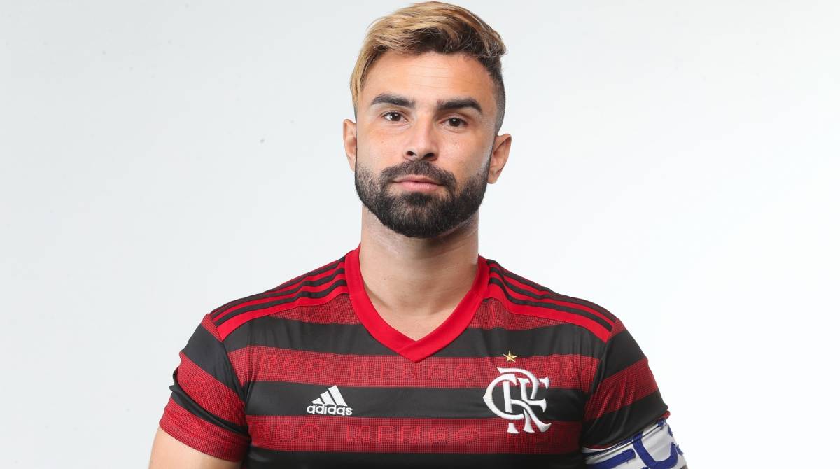 Sosias do Flamengo visitam fazem ensaio para o Jornal O DIA e Meia Hora. Foto: Daniel Castelo Branco / Agencia O Dia