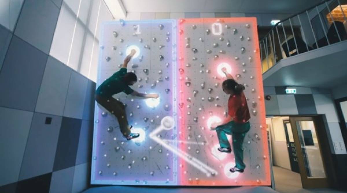 O muro de escalada virtual é uma novidade na programação - Divulgação