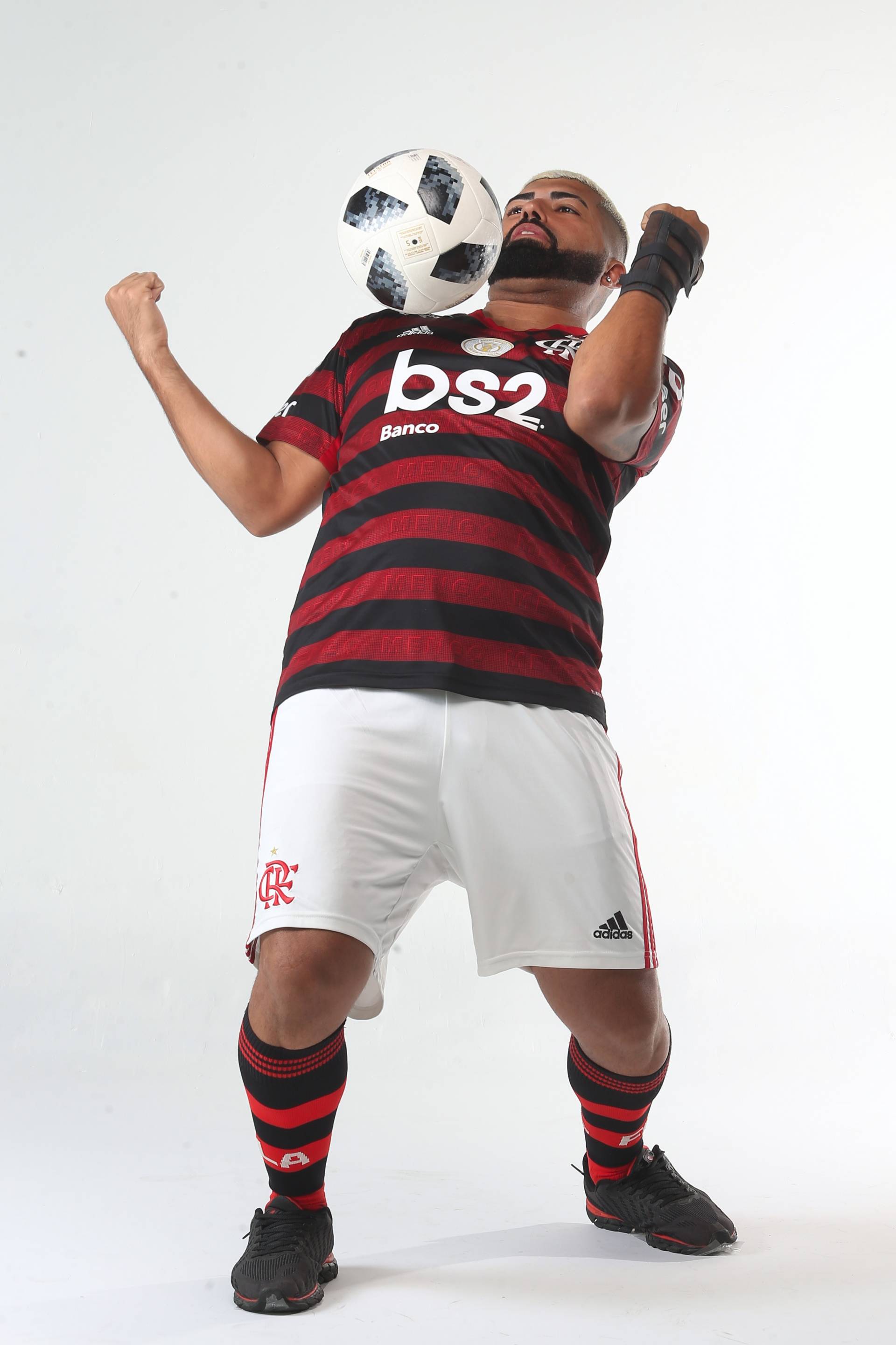 Sosias do Flamengo visitam fazem ensaio para o Jornal O DIA e Meia Hora. Foto: Daniel Castelo Branco / Agencia O Dia