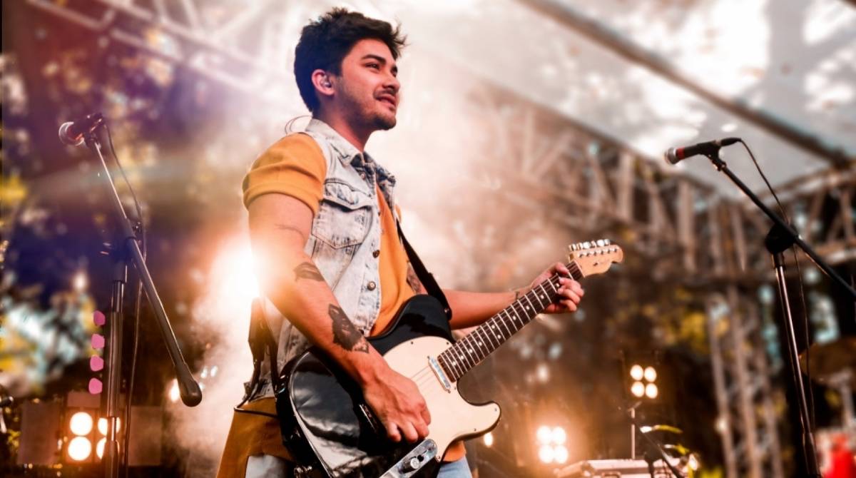 Koba, ex-Restart, se lança em projeto solo com a música \'Do Meu Quarto\'