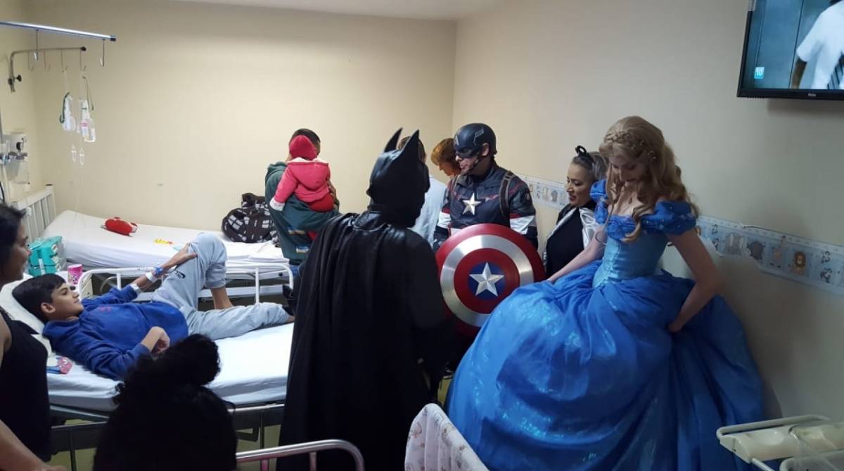 Personagens fizeram a alegria das crianças - Divulgação