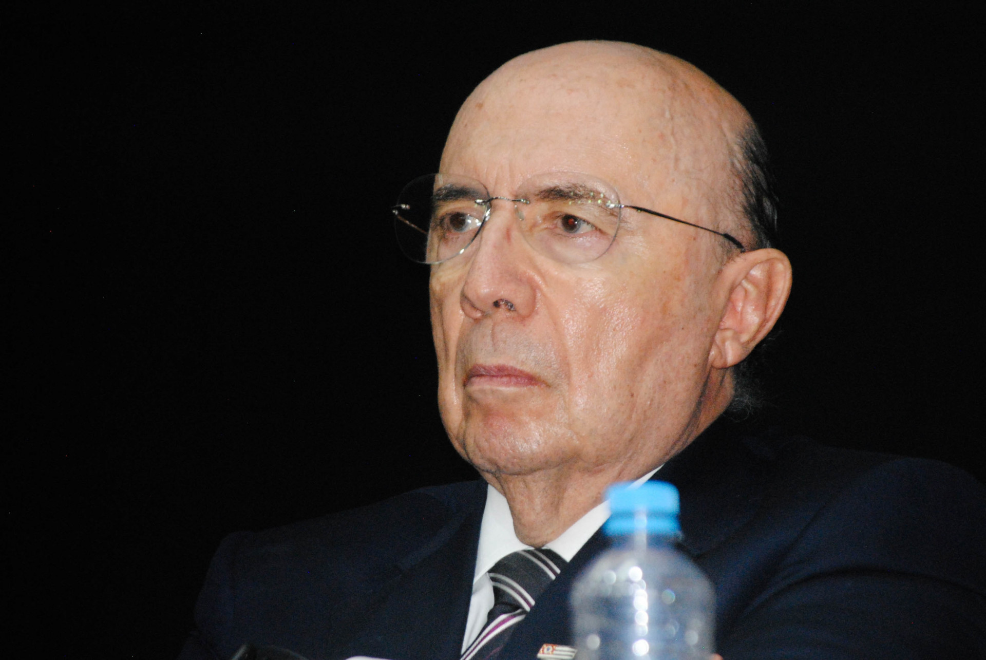 Caso do BRB demanda prudência e BC está agindo corretamente, diz Henrique Meirelles