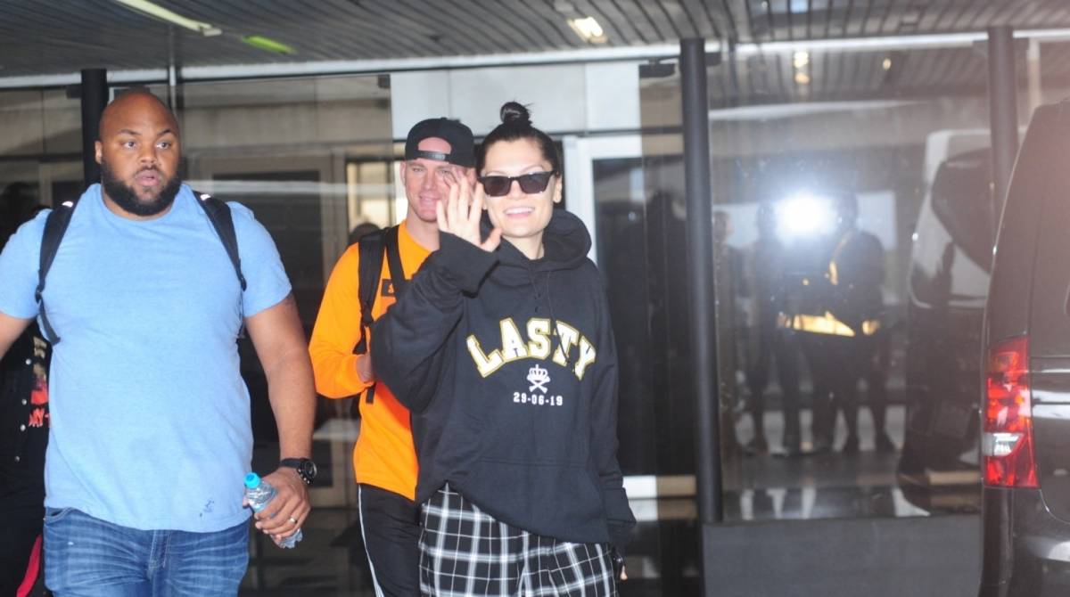 Jessie J desembarca no Rio