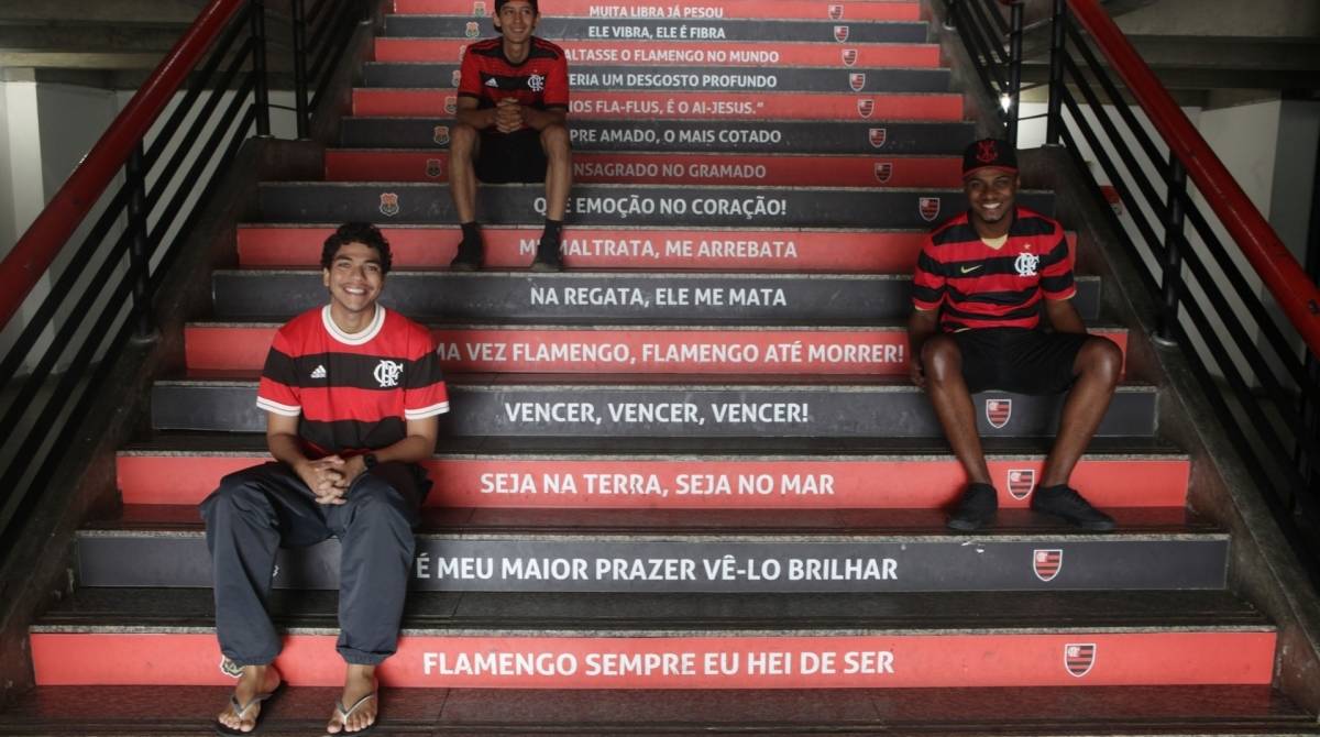 Rio, 30/09/2019  - Torcedores do Flamengo que irao para Porto Alegre, para o jogo entre Gremio x Flamengo pela Libertadores. Na foto, Gustavo, Joao Lucas e Billy , Gavea, zona sul do Rio. Foto: Ricardo Cassiano/Agencia O Dia