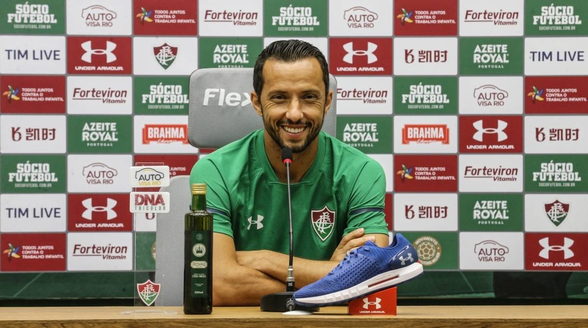 Nenê na entrevista: elogios a Marcão e panos quentes na crise - LUCAS MERÇON / FLUMINENSE FC
