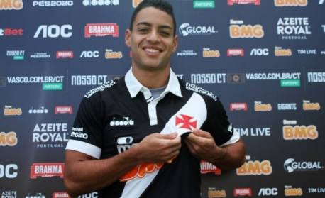 Botafogo perto de acerto com ex-Vasco e que estava no Cuiabá 