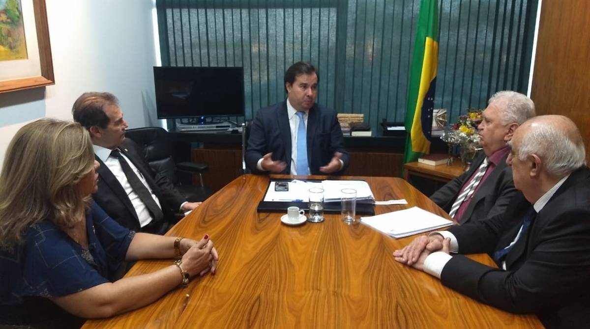 Inocentini e Paulinho se encontram com Rodrigo Maia - Divulgação