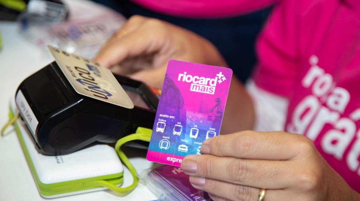 Terça-feira, 8 de outubro, será o último dia para utilização dos cartões antigos RioCard do tipo Expresso nas estações do metrô - Hans Georg
