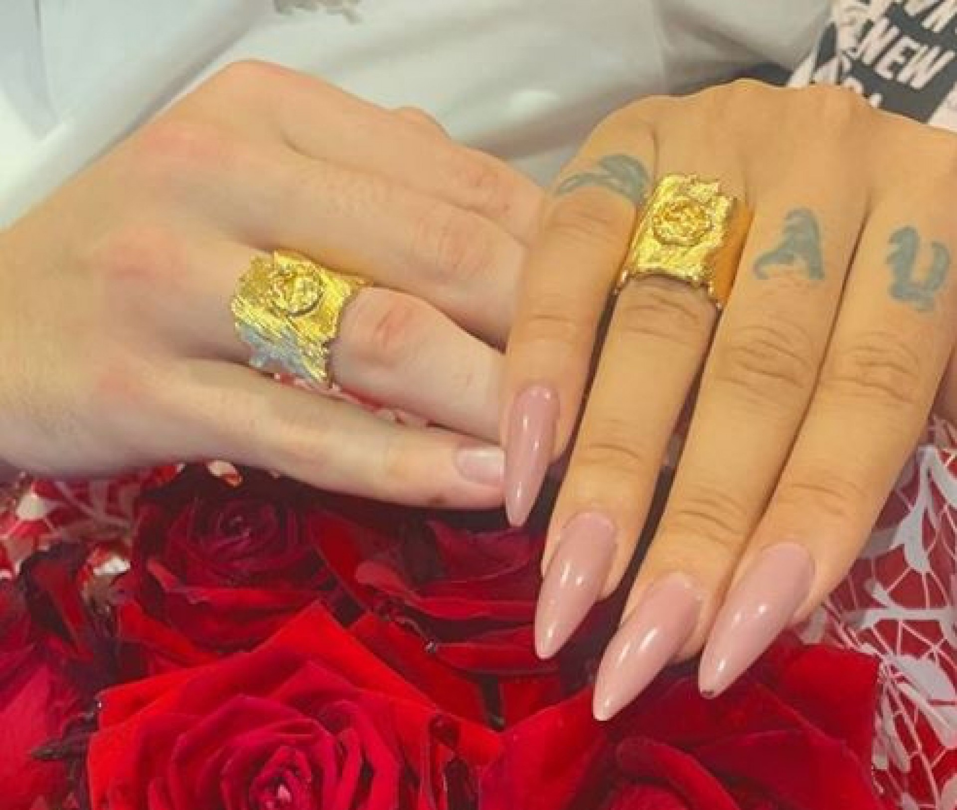 Pocah ganhou aliança do namorado, Ronan Souza - Reprodução/Instagram