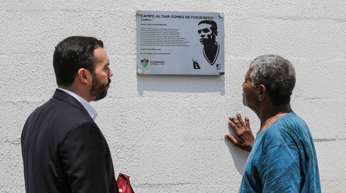 Fluminense batiza campo 1 com o nome de Altair Gomes de Figueiredo, com a presença do presidente Mário Bittencourt e do ex-jogador Jair Marinho - LUCAS MERÇON/ FLUMINENSE