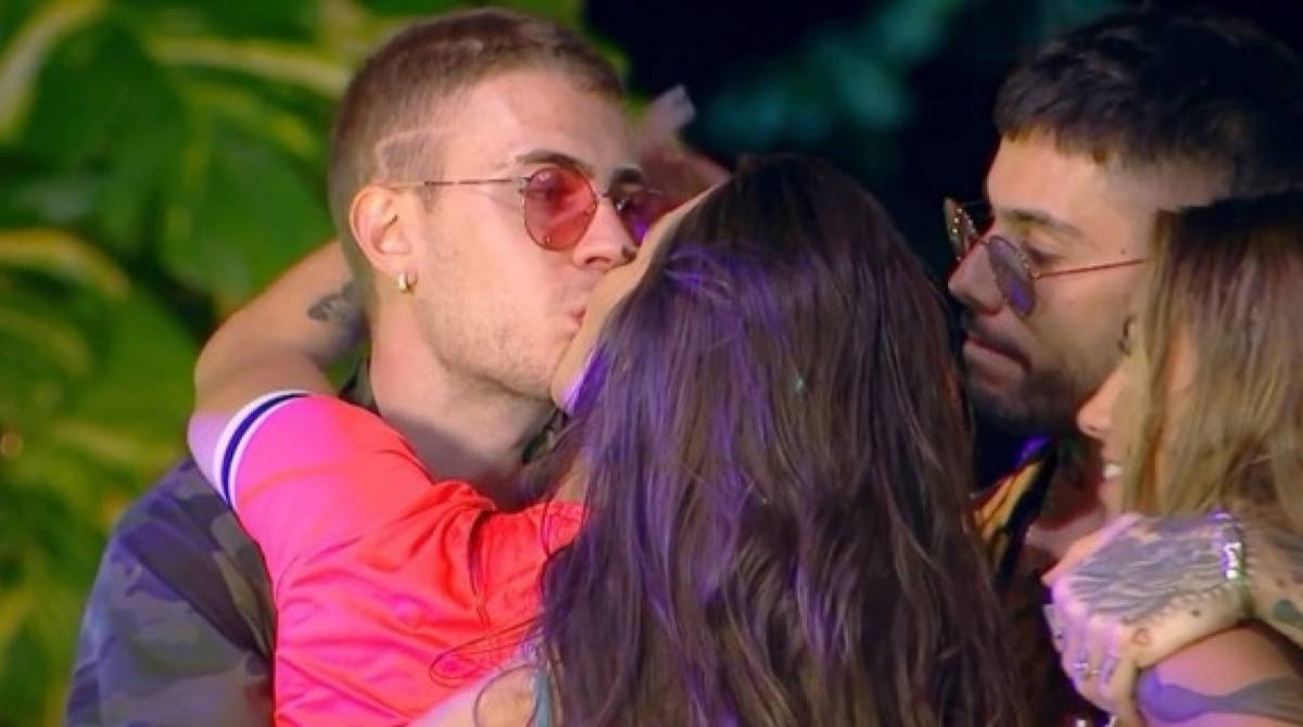 Stéfani Bays disse que Leo Picon beija mal