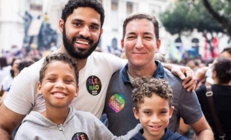 Glenn Greenwald faz relato emocionado sobre recuperação de seu marido, David Miranda