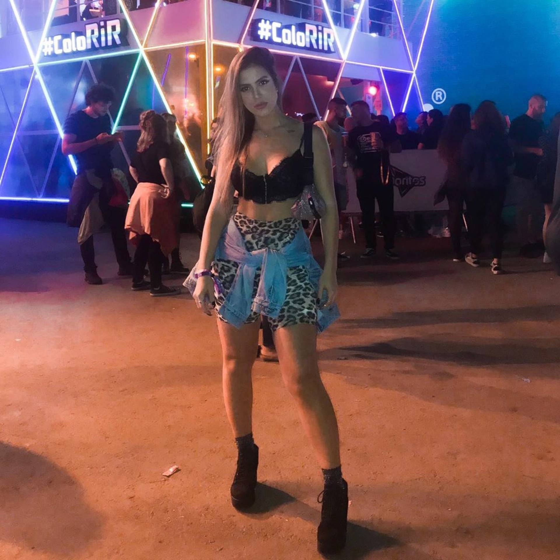 Débora Gonçalves é amiga de Anitta