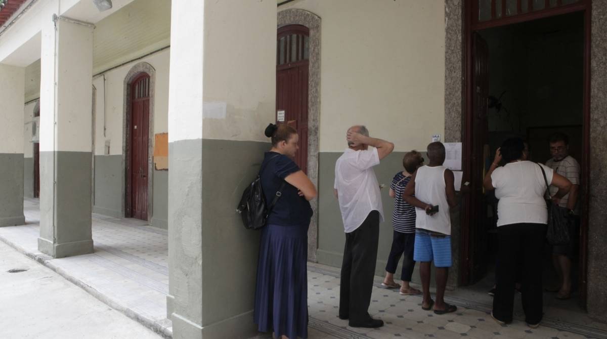 Local de vota&ccedil;&atilde;o para conselheiro tutelar, na Tijuca , em 6 de outubro - Ricardo Cassiano/Ag&ecirc;ncia O Dia
