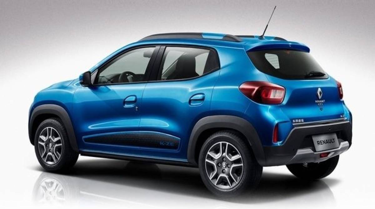 Para-choque traseiro traz defletor e design mais robusto