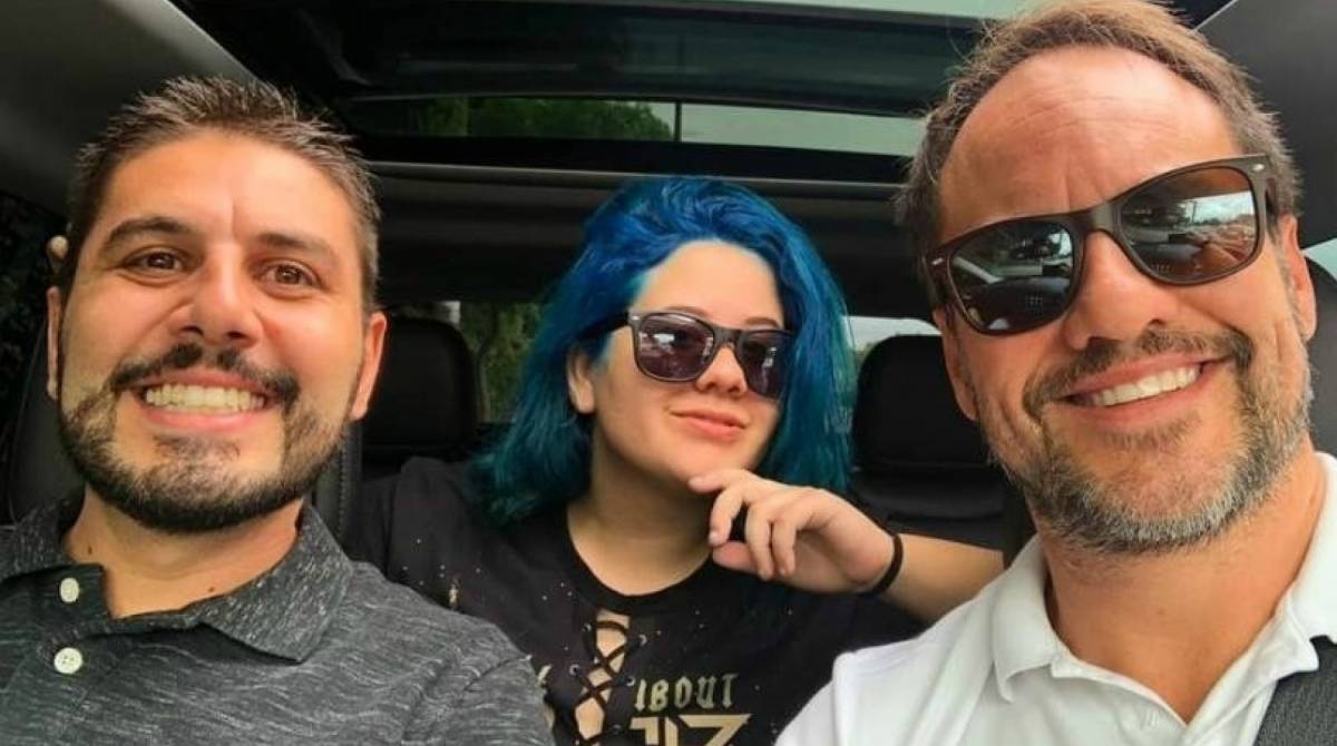 Ana Karolina Lannes foi criada por um tio gay e o marido dele - Reprodução