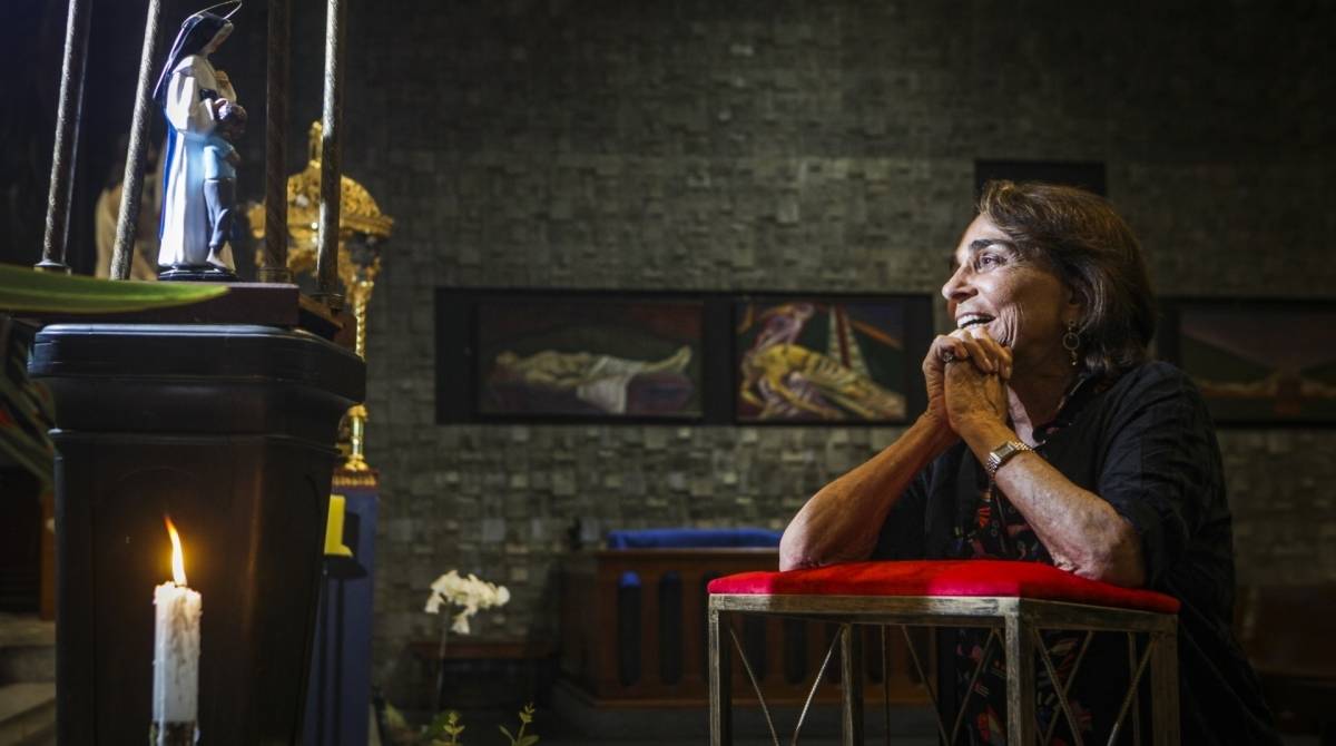Rio, 09/10/2019 - Canonizacao de Irma Dulce. Paroquia da Resurreicao, Ipanema, Zona Sul do Rio. Na Foto Maria Cristina Sa, devota e amiga da Santa. Foto: Ricardo Cassiano/Agencia O Dia