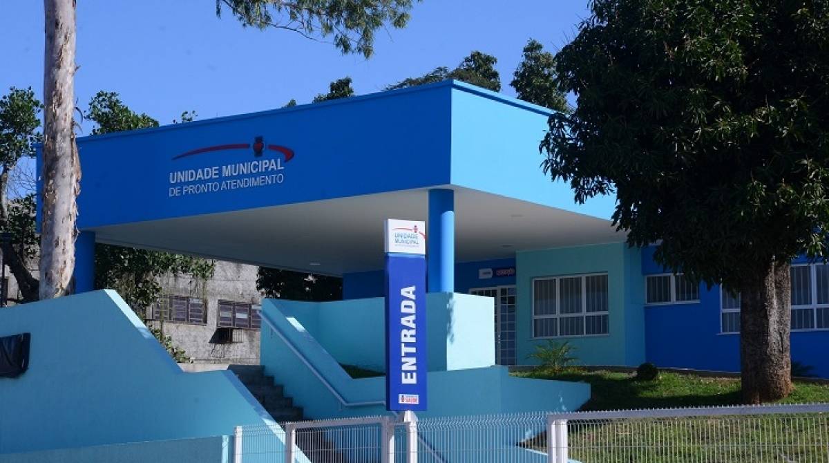 Feto foi encontrado em banheiro da UPA Nova Cidade, em São Gonçalo  - Google / Reprodução