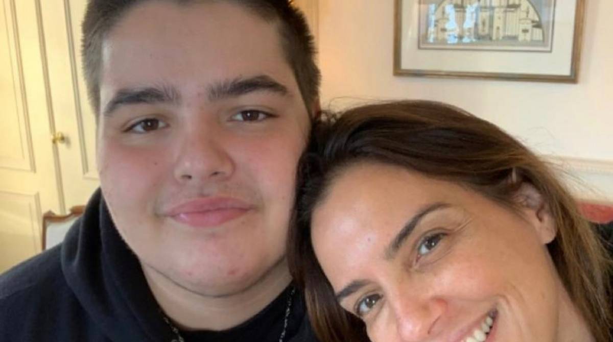 João Guilherme e a mãe, Luciana, na Suíça