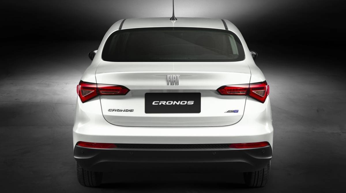 Versão vem equipada de série com central multimídia de sete polegadas