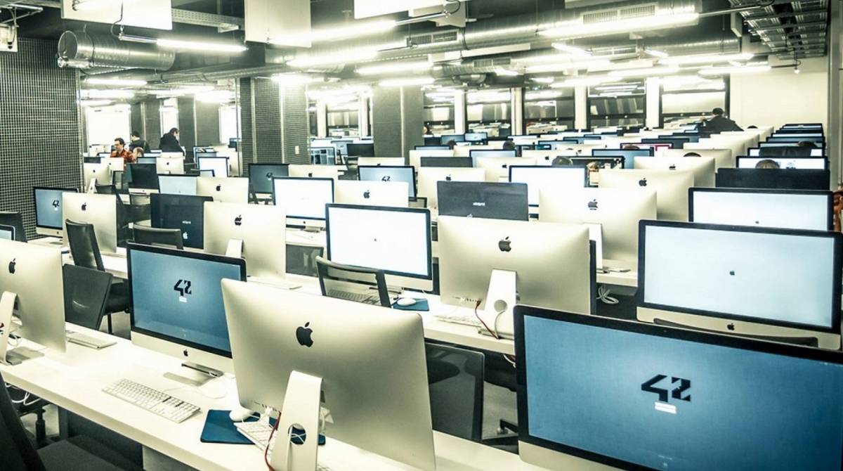 Inaugurada em 2013 na França, a Escola 42 chega ao Rio com formação gratuita em programação 