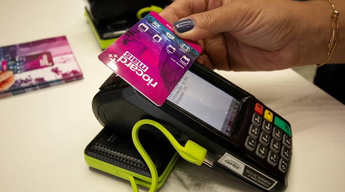 
Riocard Mais: cartão antigo do modelo Expresso deixa de ser aceito no BRT com a atualização de validadores - Divulgação / ALE SILVA