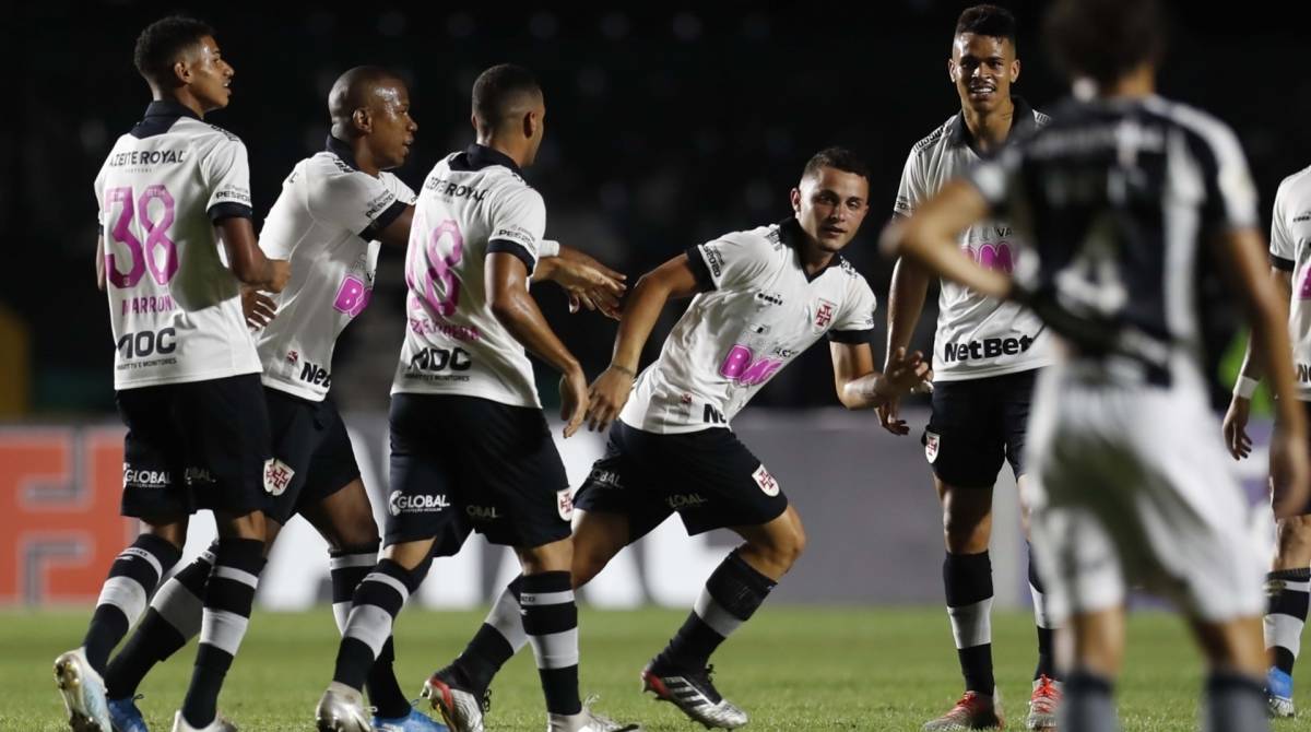 Revela&ccedil;&atilde;o do Vasco, Bruno Gomes abriu o placar no cl&aacute;ssico e celebrou o primeiro gol como profissional  - Gilvan de Souza / Agencia O Dia