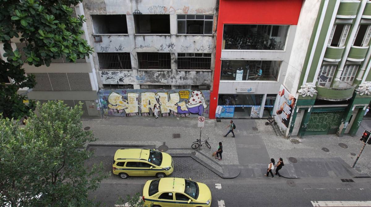 Rio de Janeiro 16/10/2019 - Predio do INSS abandonado na rua do Riachuelo centro do Rio de Janeiro. Foto: Luciano Belford/Agencia O Dia