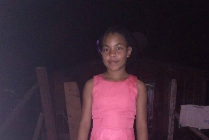 Menina de 11 anos morreu no quintal de casa após descarga elétrica
