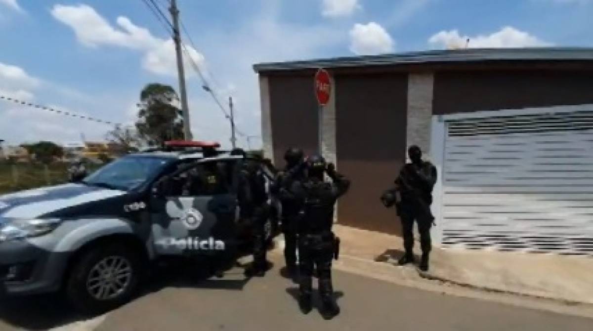 Testes para verificar a presen&ccedil;a de coronav&iacute;rus na popula&ccedil;&atilde;o chegam em Campinas, S&atilde;o Paulo - Reprodu&ccedil;&atilde;o/ EPTV