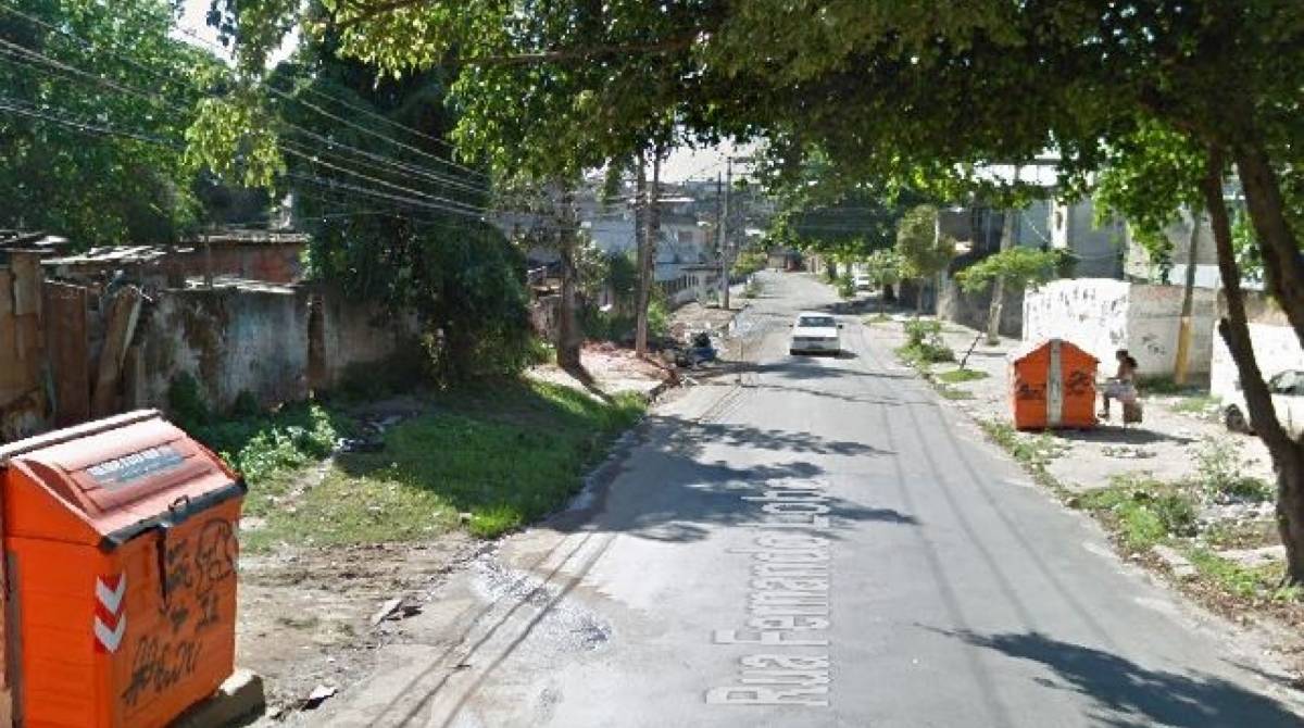 Rua Fernando Lobo, onde o policial foi baleado