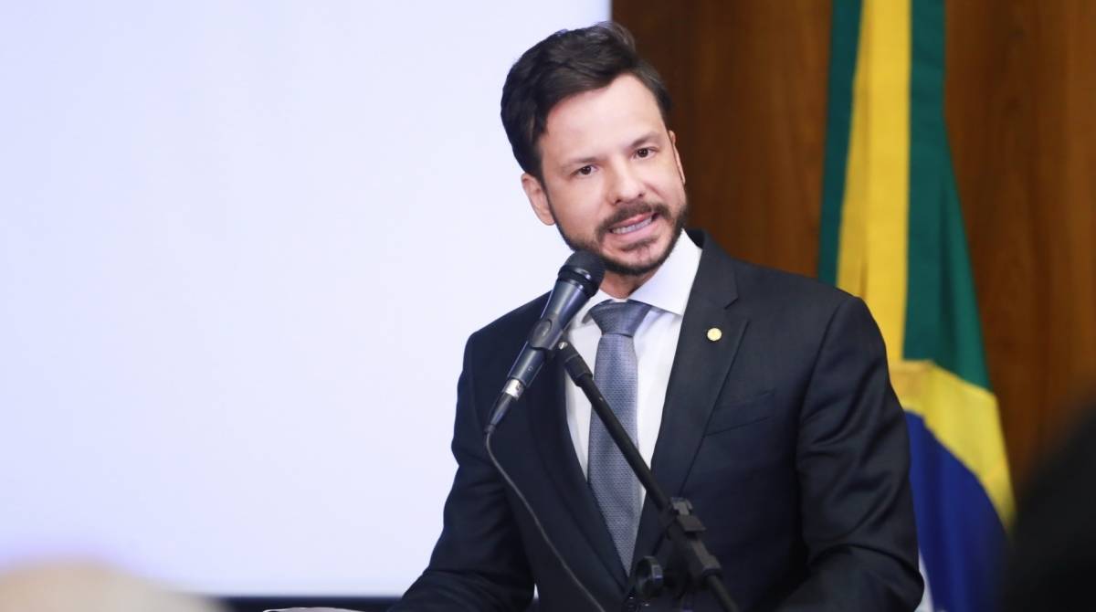 Deputado federal, Professor Israel Batista (PV-DF) é presidente da Frente Parlamentar Mista em Defesa do Serviço Público - Bárbarah Queiroz