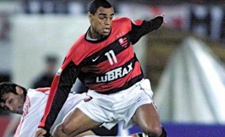 Denilson se culpa por fracasso no Flamengo: ‘Não me dediquei’