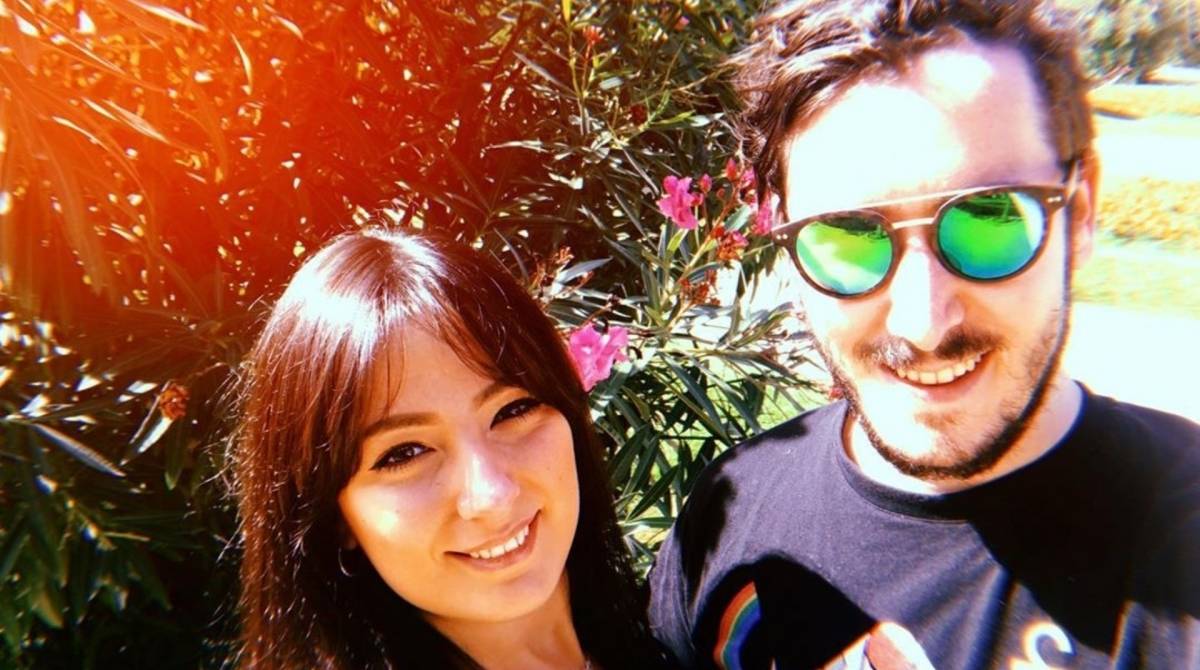 Joi contou em seu Twitter como quase terminou com o namorado ap&oacute;s ver a foto de outra mulher debaixo de travesseiro  - Reprodução/Instagram