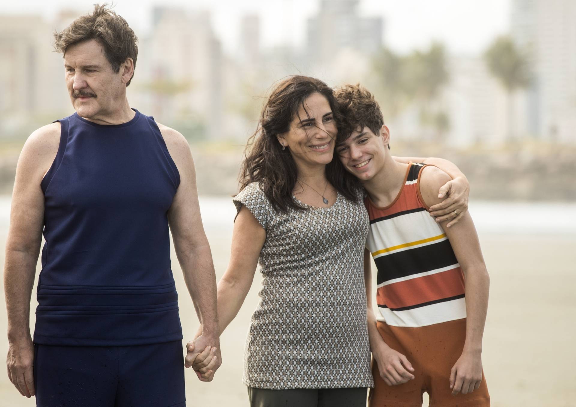 Julio (Antonio Calloni), Lola (Gloria Pires) e Alfredo (Pedro Sol) - Julio ( Antonio Calloni ), Lola ( Gloria Pires ) e Alfredo ( Pedro Sol )
      Caption