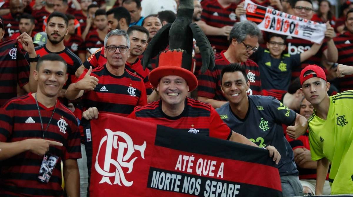 O torcedor, que move o futebol, sofre com as mudanças da Conmebol - Gilvan de Souza