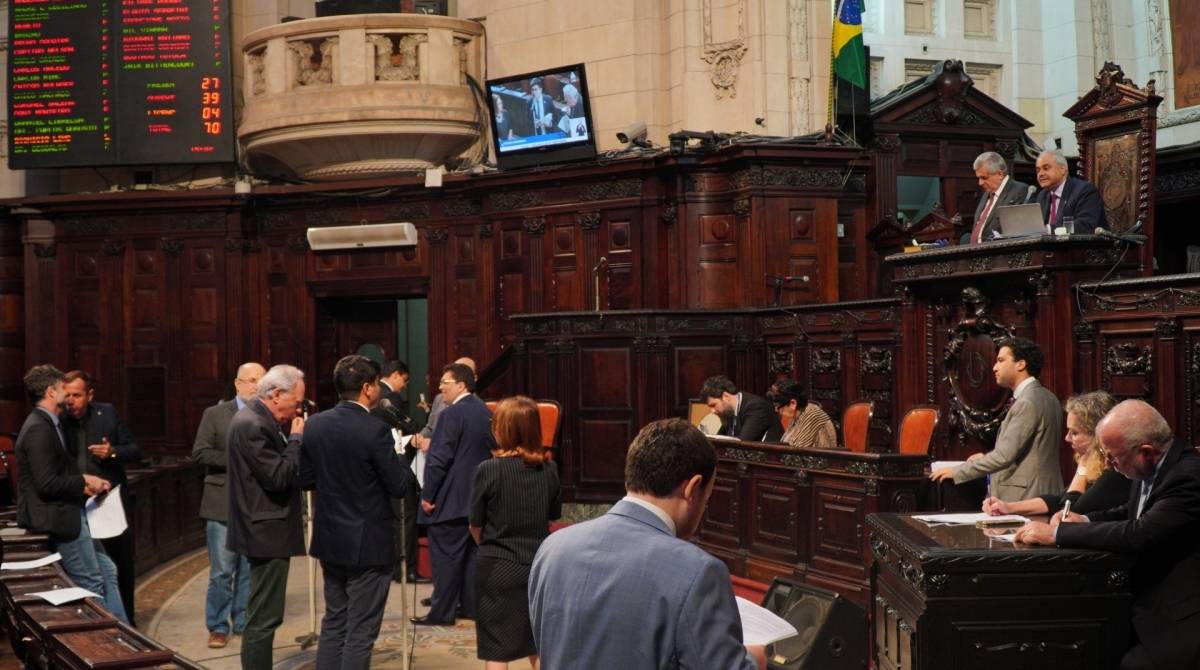 Na terça-feira, a plenário da Alerj votou pela soltura dos parlamentares presos pela Furna da Onça - Thiago Lontra / Alerj 