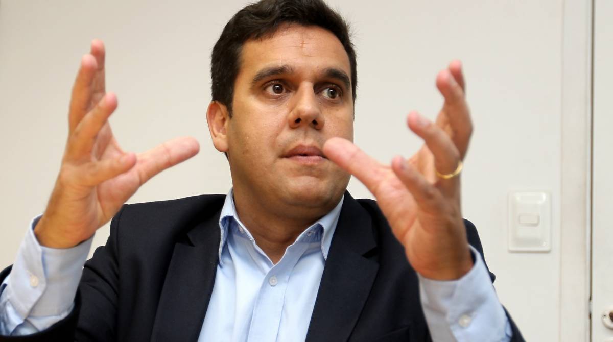 Rio de Janeiro - 23/10/2019 - O prefeito de Campos Rafael Diniz durante entrevista parea o jornal O Dia. Foto: Luciano Belford/Agencia O Dia - Luciano Belford/Agência O Dia