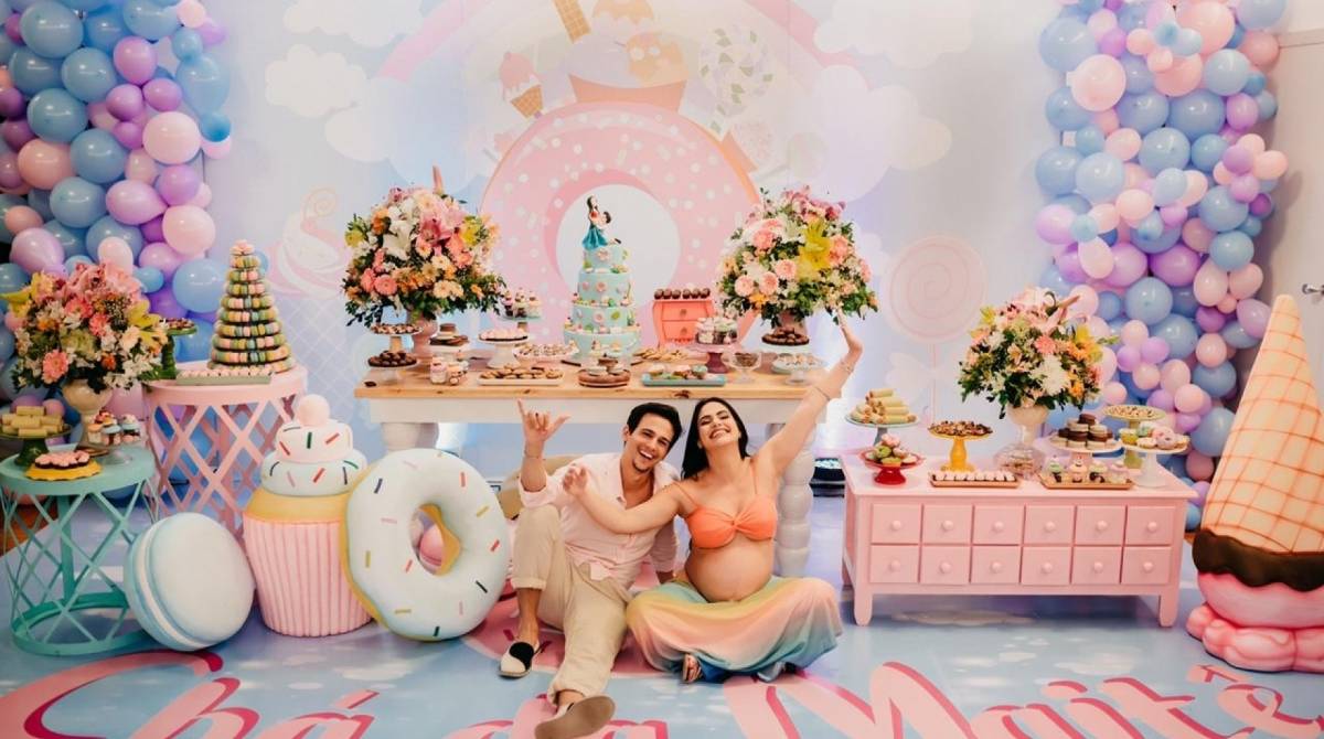 Tatiane Frois e Bruno Ahmed fazem chá de bebê da pequena Maitê - Divulgação 