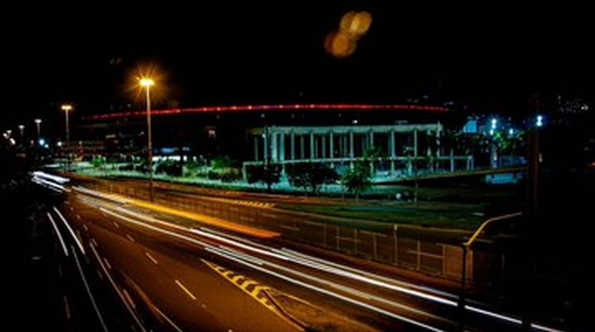 Flamengo deixa o Maracanã todo vermelho para duelo contra o Grêmio