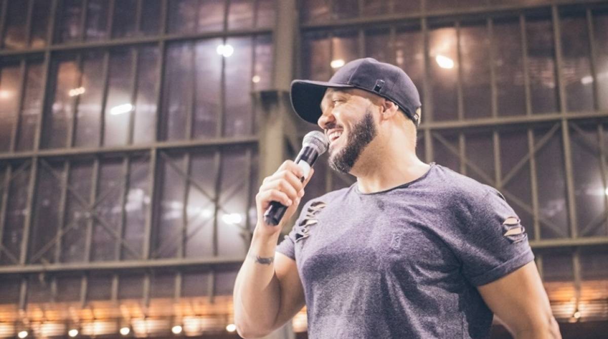 Belo no 'Samba da Feira'