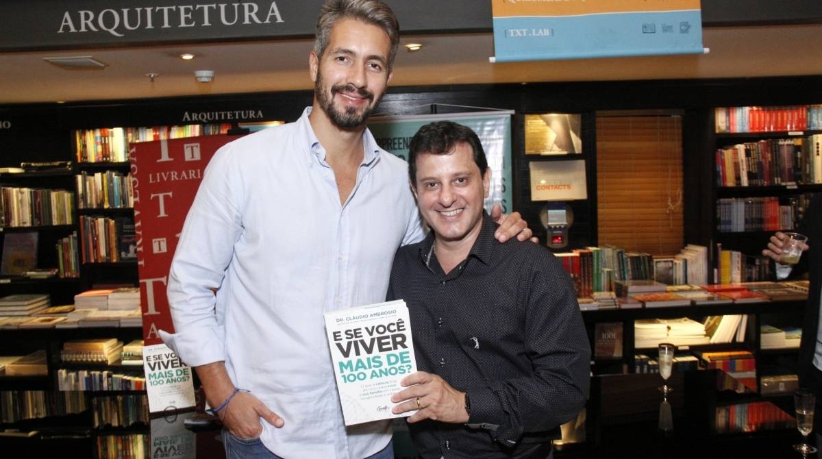 Danilo Vieira e o médico Claudio Ambrósio - Picasa