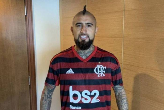 Fierro revela que pode convencer jogador do Barcelona a jogar no Flamengo