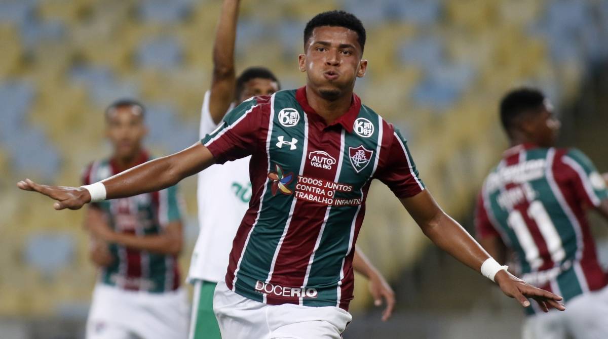 Marcos Paulo comemora gol com a camisa do Fluminense - Reginaldo Pimenta / Agencia O Dia