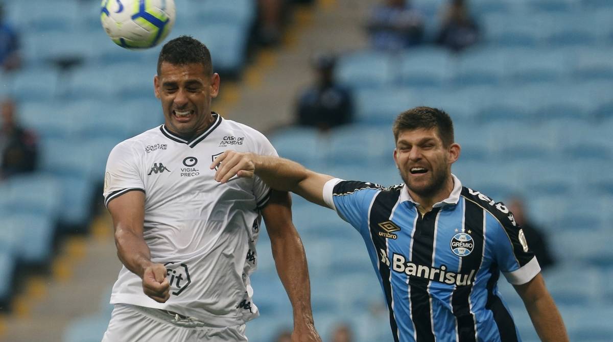 Diego Souza.Gremio x Botafogo na Arena do Gremio. 27 de Outubro de 2019, Porto Alegre, RS, Brasil. Foto: Vitor Silva/Botafogo...Imagem protegida pela Lei do Direito Autoral Nº 9.610, DE 19 DE FEVEREIRO DE 1998.. Botafogo x Goias no Estadio Nilton Santos. 09 de Outubro de 2019, Rio de Janeiro, RJ, Brasil. Foto: Vitor Silva/Botafogo. .Imagem protegida pela Lei do Direito Autoral Nº 9.610, DE 19 DE FEVEREIRO DE 1998. .
