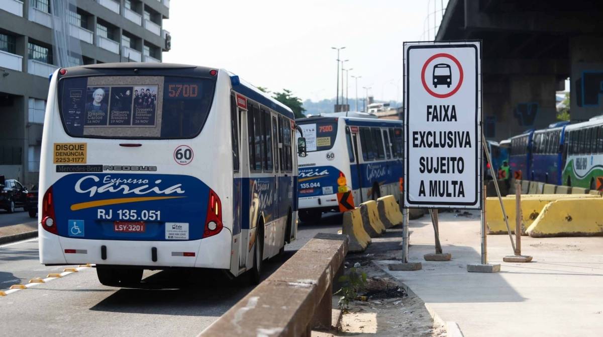 Rio, 25/10/2019, Situacao do transito na Avenida Brasil na altura do INTO apos mudancas nas vias, foto de Gilvan de Souza / Agencia O Dia